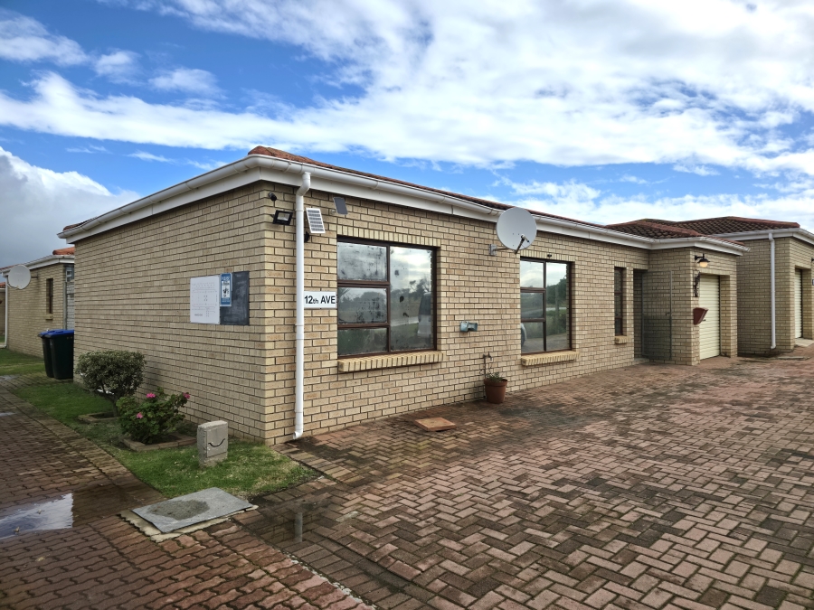 2 Bedroom Property for Sale in Jeffreys Bay Central Eastern Cape